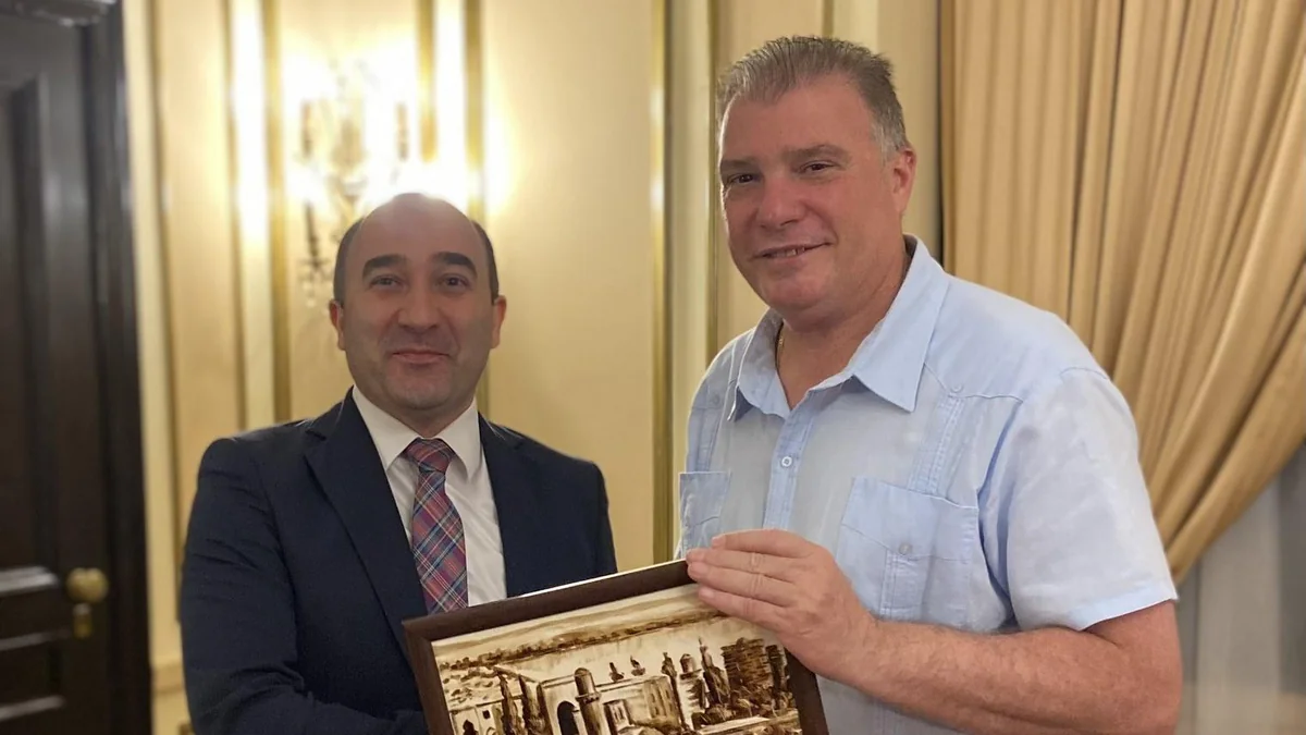 Azərbaycan səfiri Kubanın turizm naziri ilə əməkdaşlıq imkanlarını müzakirə edib