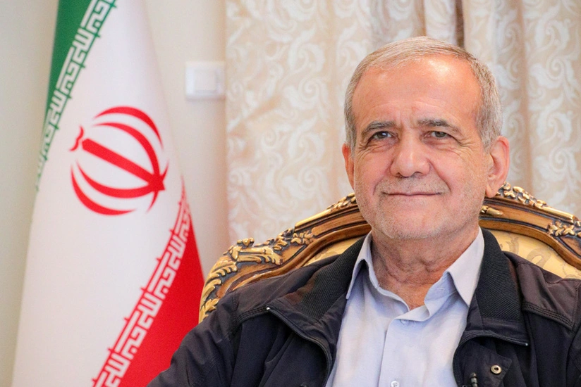 Новоизбранный президент Ирана принес присягу