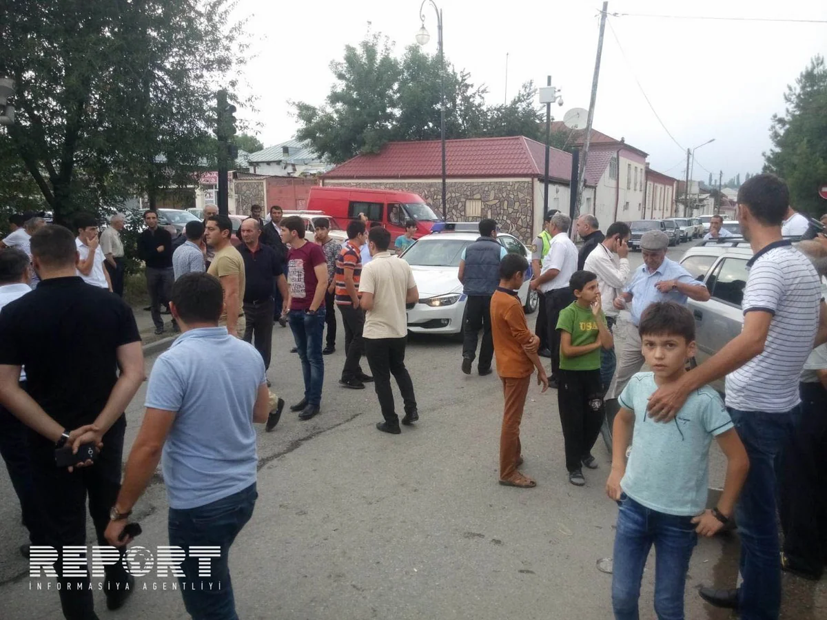 В Губе автомобиль сбил ребенка - ФОТО