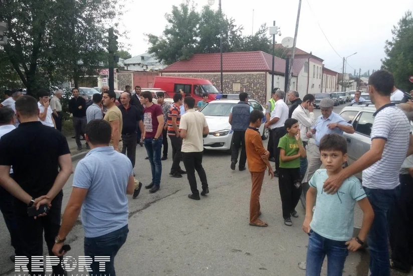 В Губе автомобиль сбил ребенка - ФОТО