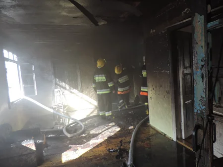 Ağsuda fərdi yaşayış evi yanıb