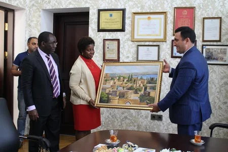 ​Anqola prezidentinin nümayəndələri ADNSU-da olub