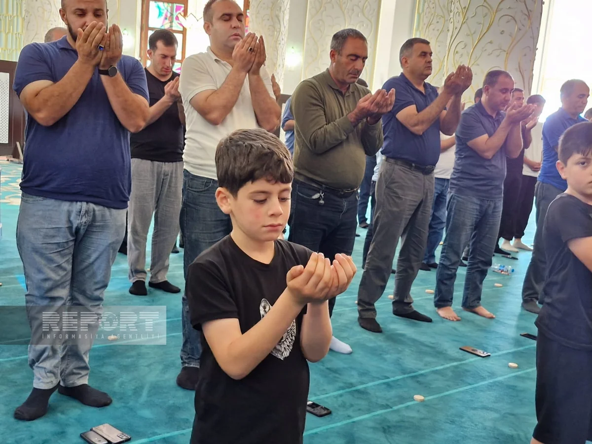 Naxçıvanda Qurban bayramı münasibətilə bayram namazı qılınıb