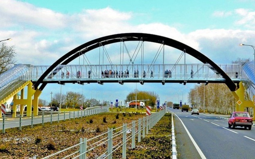 7 new pedestrian crossings to be built in Baku