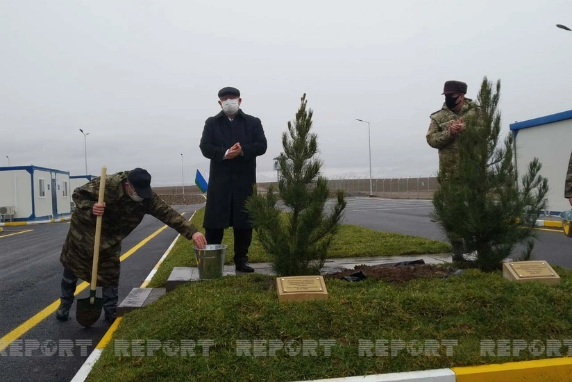 Türk və rus hərbçilər Birgə Monitorinq Mərkəzinin ərazisində ağac əkiblər