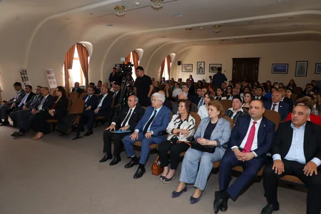 Ümumdünya Qaçqınlar Gününə həsr olunmuş beynəlxalq tədbir keçirilib