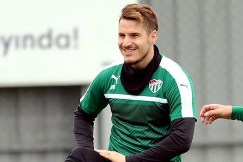 Azərbaycan millisinin futbolçusu Türkiyənin Gənclərbirliyi” klubuna transfer olunub