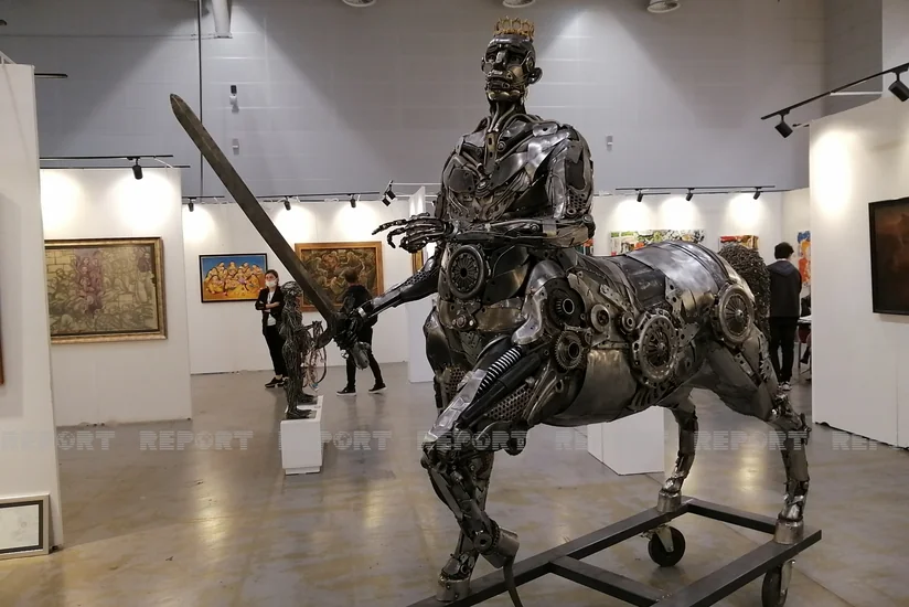 İstanbulda “Çağdaş Sənət” beynəlxalq rəsm sərgisi açılıb