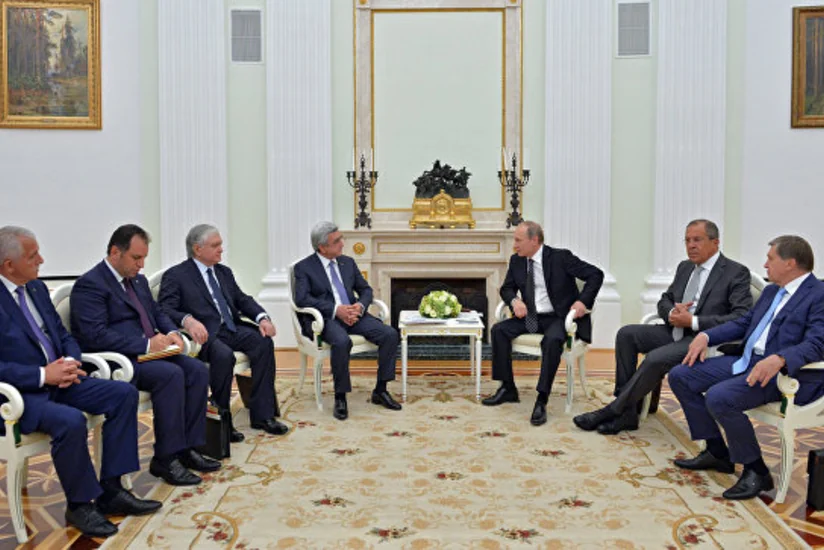 Путин: Армения и Азербайджан реально хотят решить карабахский конфликт