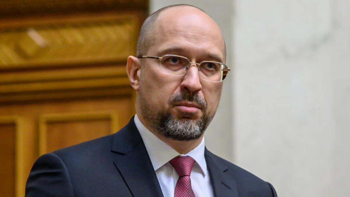 Шмыгаль: Украина предлагает ввести запрет на авиатранзит в Россию и Беларусь