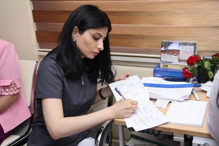 Мобильная клиника Национального центра офтальмологии провела акцию