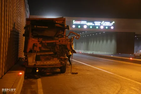 Bakıda tunelin ortasında mübahisə edən sürücülər ağır yol qəzasına səbəb olublar - FOTO - VİDEO - YENİLƏNİB