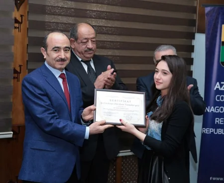 Əli Həsənov: “Dağlıq Qarabağ uğrunda Azərbaycan dövlətinin, Azərbaycan Prezidentinin yürütdüyü böyük siyasətə dəstək verməliyik”