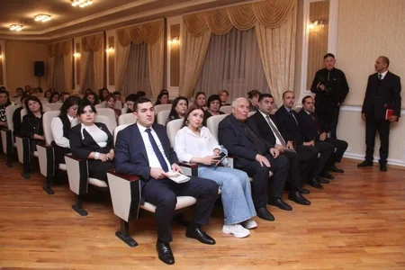 Gəncədə Qarabağ ədəbi-mədəni mühiti yeni baxış müstəvisində” konfrans keçirilib