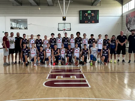 Azərbaycanın basketbol milliləri yoxlama görüşləri keçirib