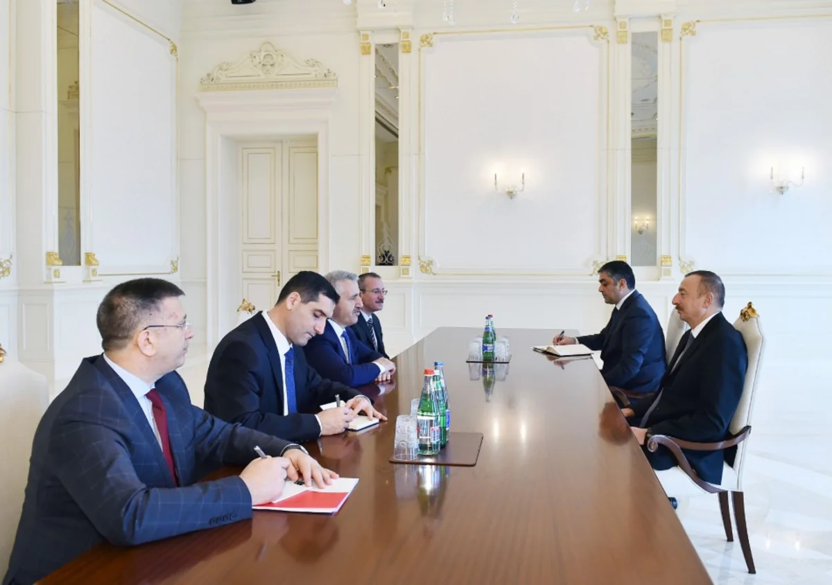 President Ilham Aliyev receives Turkish minister of transport, maritime affairs and communications