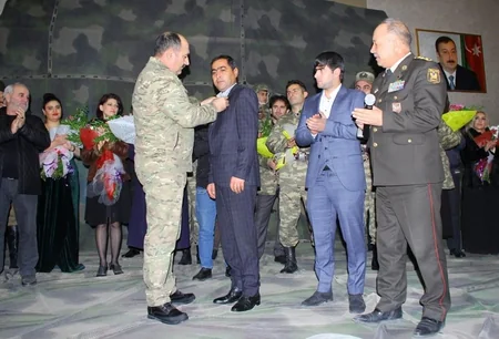 Qarabağ müharibəsi veteranına “Hərbi xidmətlərə görə” medalı təqdim olunub