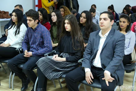 Gənclər üçün Təhsil Mərkəzi illik hesabatını təqdim edib