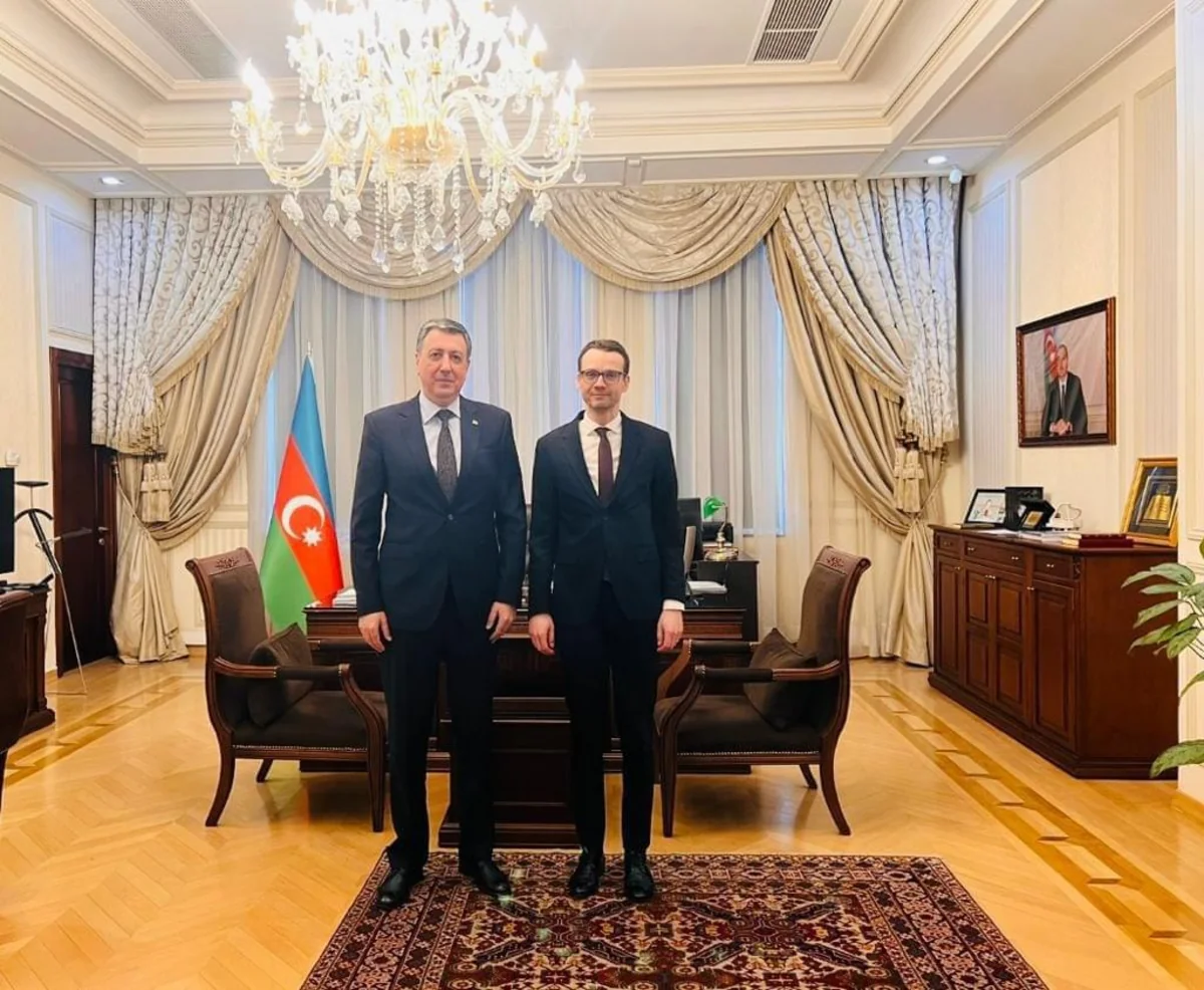 Azerbaijani envoy briefs Slovak diplomat on Armenian border violations