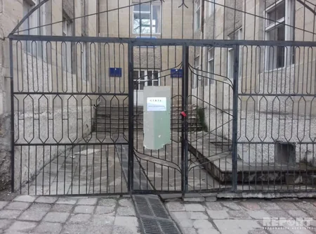 Şamaxıda baş verən zəlzələ zamanı orta məktəb qəzalı vəziyyətə düşüb - FOTO