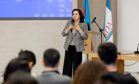 Azerconnectin rəhbər heyəti ADA Universitetinin tələbələri ilə görüşüb