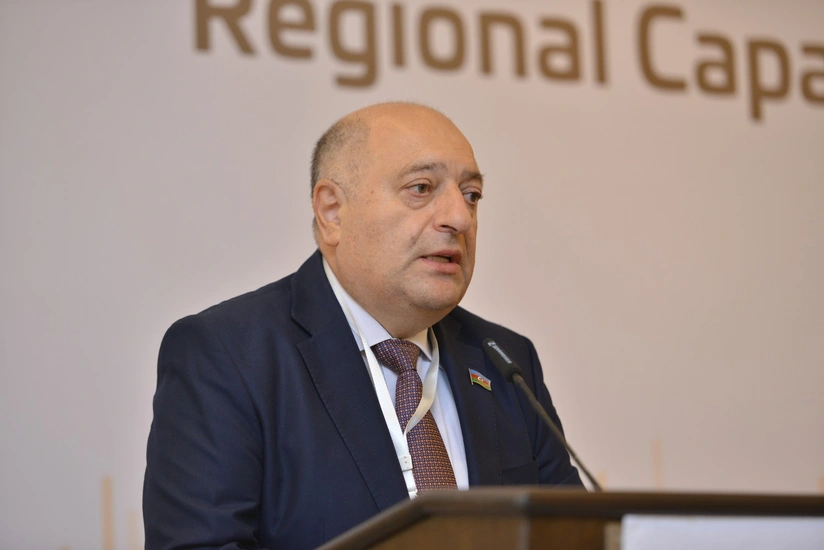 Deputat: Energetik içkilərin reklamı məni narahat edir