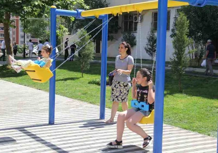IDEA благоустроила очередной двор в рамках проекта Наш двор - ФОТО
