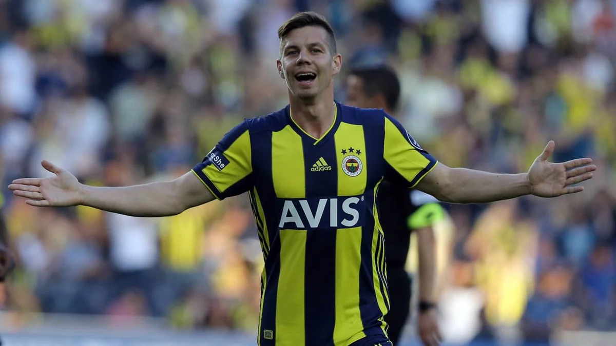 Fənərbağçanın futbolçusu İtaliya klubuna keçdi