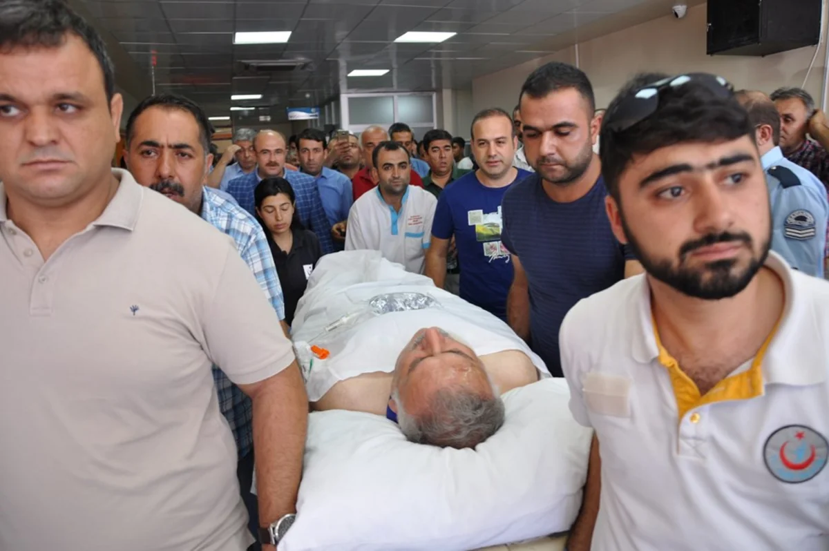 ​AKP-dən olan millət vəkilinin avtomobili qəzaya düşüb, 5 nəfər xəsarət alıb - FOTO