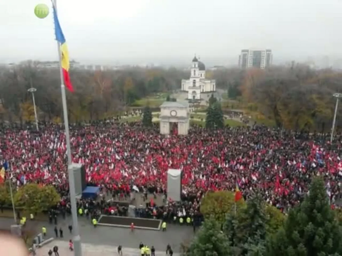 ​Moldovada 10 mindən çox insan hökumət əleyhinə mitinqə çıxıb