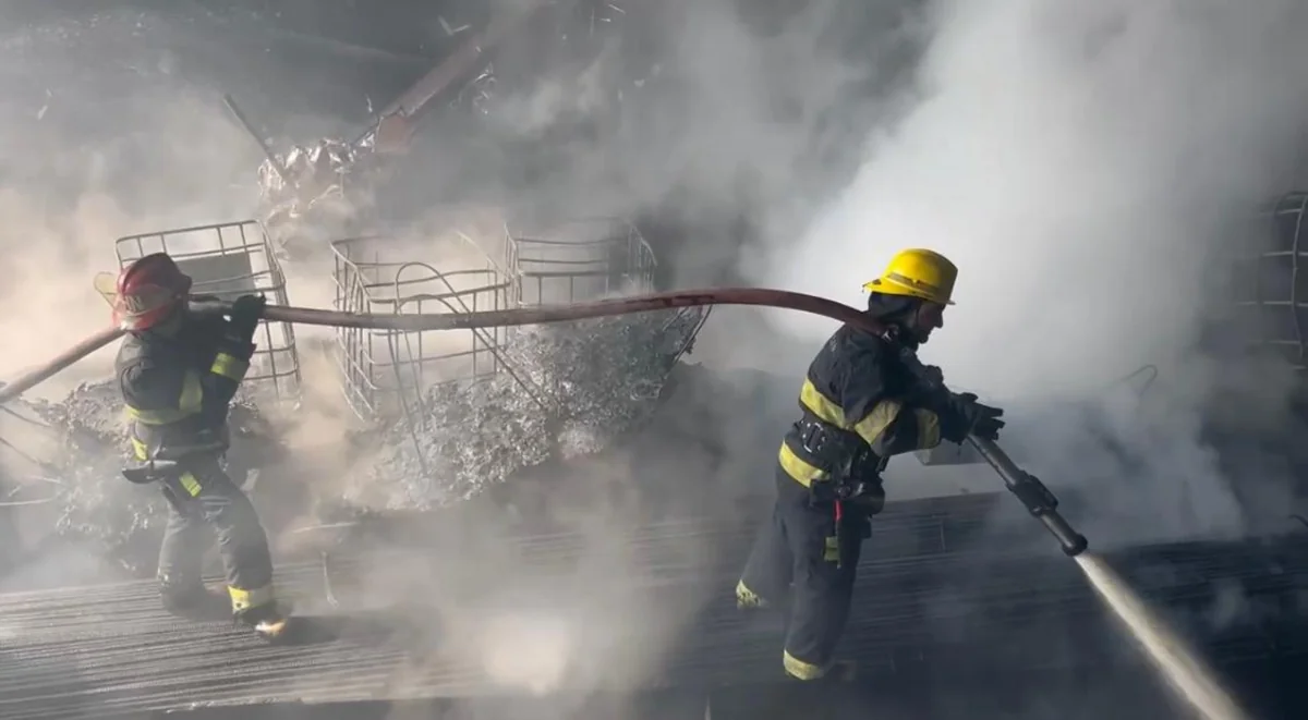 Bakıda sexdə baş verən yanğın söndürülüb - YENİLƏNİB