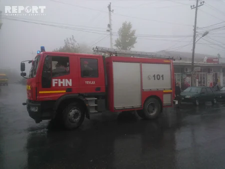 Пожар на шекинском рынке потушен - ОБНОВЛЕНО - ФОТО