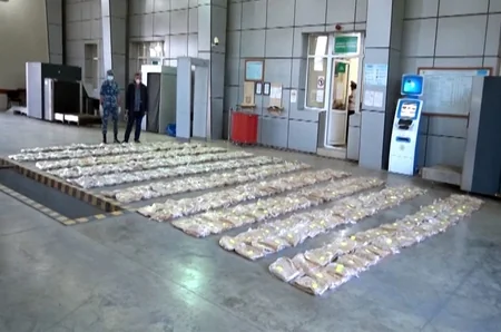 Gömrükçülər 545 kiloqram heroin aşkar edib - VİDEO