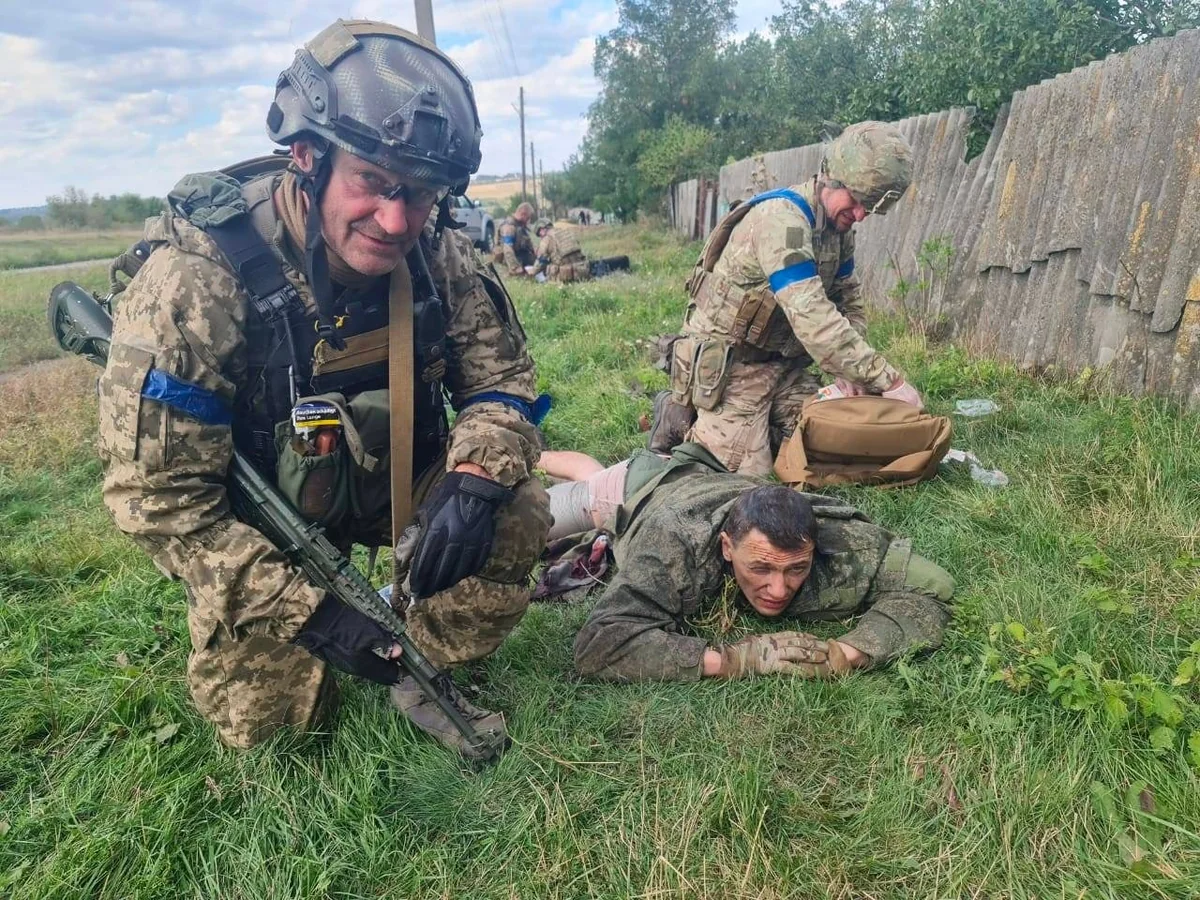 Rusiya ordusunun polkovnik-leytenantı Ukrayna hərbçilərinə əsir düşüb - FOTO