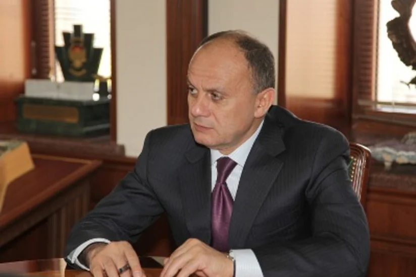 ​Ermənistanın müdafiə naziri Moskvaya səfərə gedib