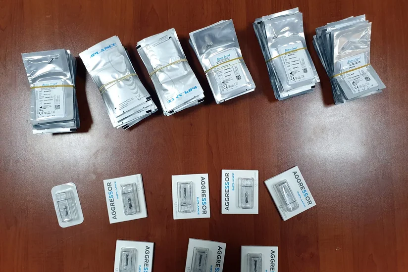 Külli miqdarda diş implantlarının qaçaqmalçılıq yolu ilə ölkəyə gətirilməsinin qarşısı alınıb