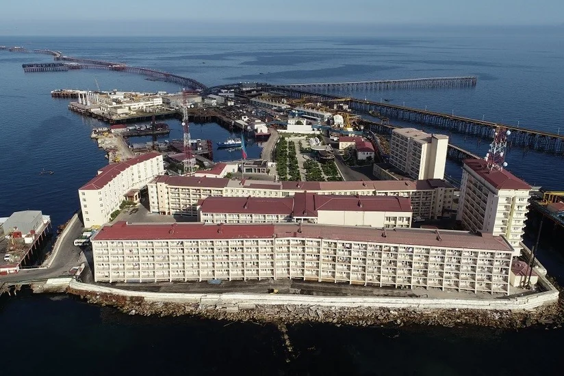 SOCAR prezidenti Neft Daşlarında neftçilərlə görüşüb