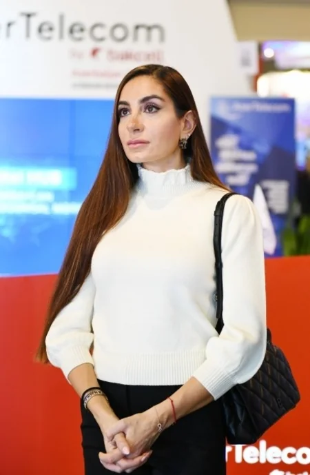 Prezident İlham Əliyev “Bakutel-2019” sərgisi ilə tanış olub - YENİLƏNİB