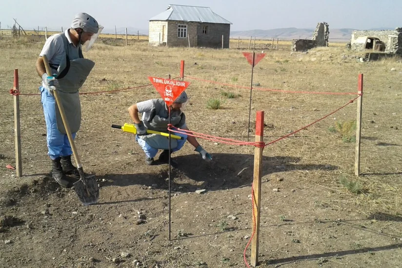 Ağdam və Tərtərdə partlamış hərbi sursatların qalıqları aşkar edilib