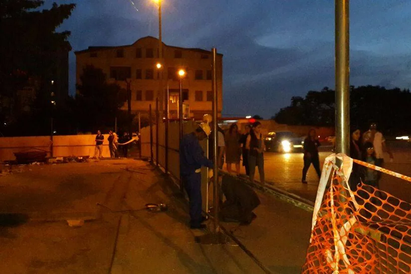 ​Bakıda yanğın baş verən bina hasara alınır - FOTO