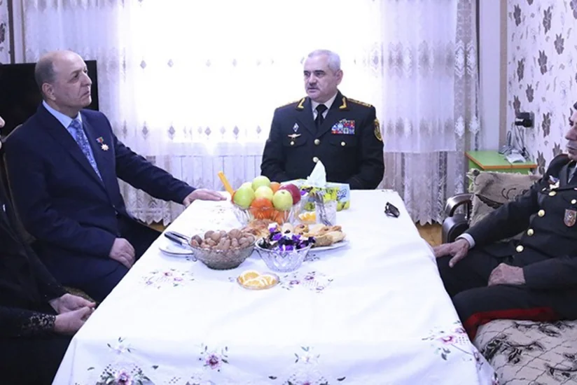 Dövlət Komitəsi bir qrup şəhid ailəsinə bayram sovqatı çatdırıb