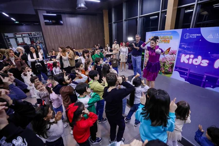 CinemaPlus Bakıxanov Mall-da uşaqlar üçün bayram şənliyi keçirib
