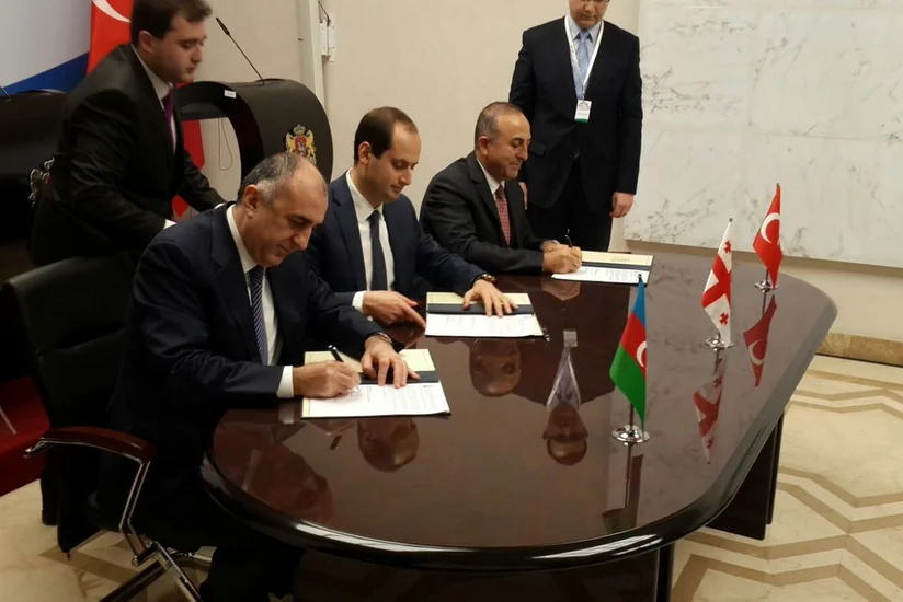 Azərbaycan, Türkiyə və Gürcüstanın XİN başçıları birgə bəyannamə imzalayıb - FOTO