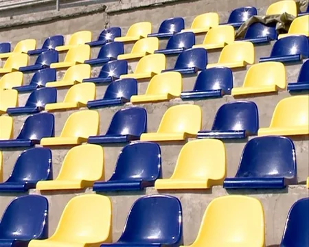 ​Gəncə şəhər stadionunda oturacaqların yenilənməsinə başlanılıb