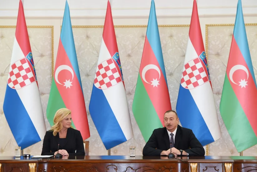 Prezident İlham Əliyev: Futbol üzrə Azərbaycan milli komandası ilə fəxr edirik