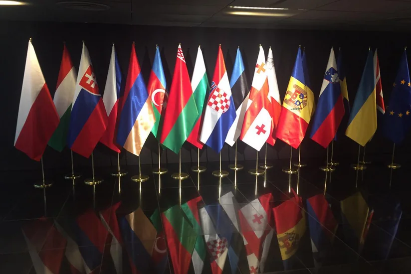 Varşavada Vişeqrad dördlüyü və Aİ-nin Şərq Tərəfdaşlığı proqramı ölkələrinin XİN başçılarının iclası başlayıb