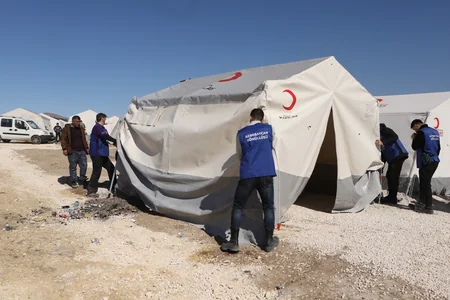 Azərbaycan könüllüləri Adıyamana gedib, zəlzələdən zərərçəkən uşaqlara dəstək veriblər