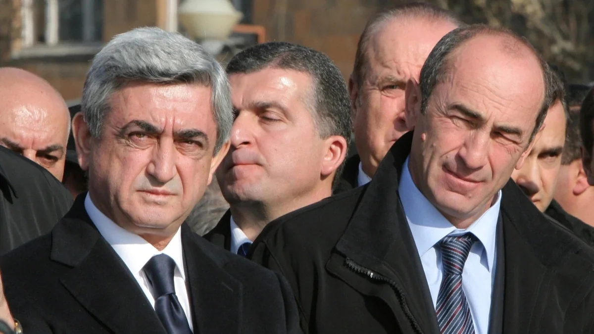 Köçəryan və Sarqsyan hərbi çevriliş cəhdinə dəstək veriblər