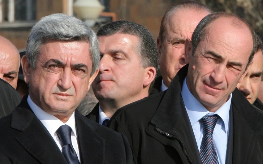 Köçəryan və Sarqsyan hərbi çevriliş cəhdinə dəstək veriblər