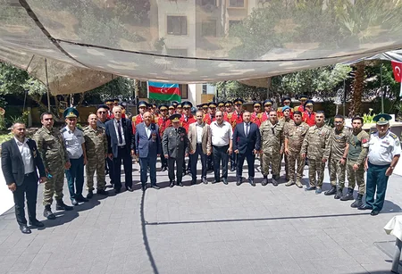 Silahlı Qüvvələr Günü münasibətilə Azərbaycan Ordusunda silsilə tədbirlər keçirilib